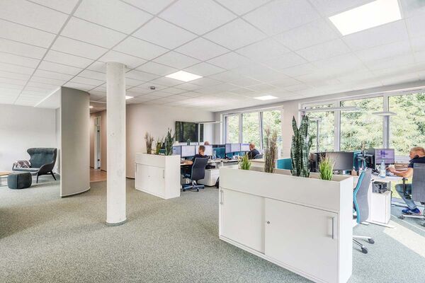 Retralog Gewerbeflächen Bürogebäude 2